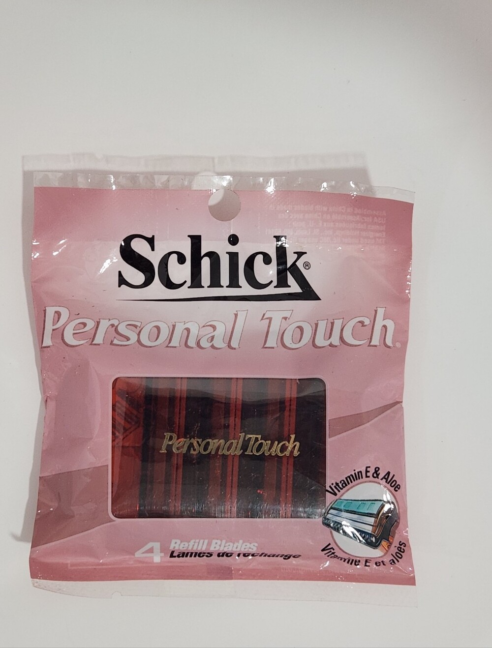 Schick Women's Personal Touch Razor 4 Refill Blades New Unopened Vitamin E Aloe
